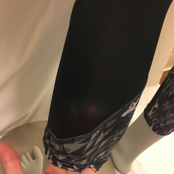 Nike yoga pants - Picture 5 of 7